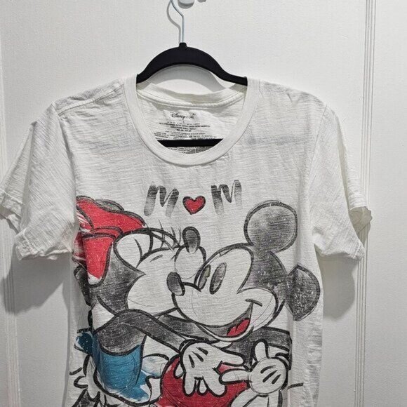Disney Tops - Disney Store Mickey & Minnie Mouse Kiss Love Tee Shirt Women’s Size Large White